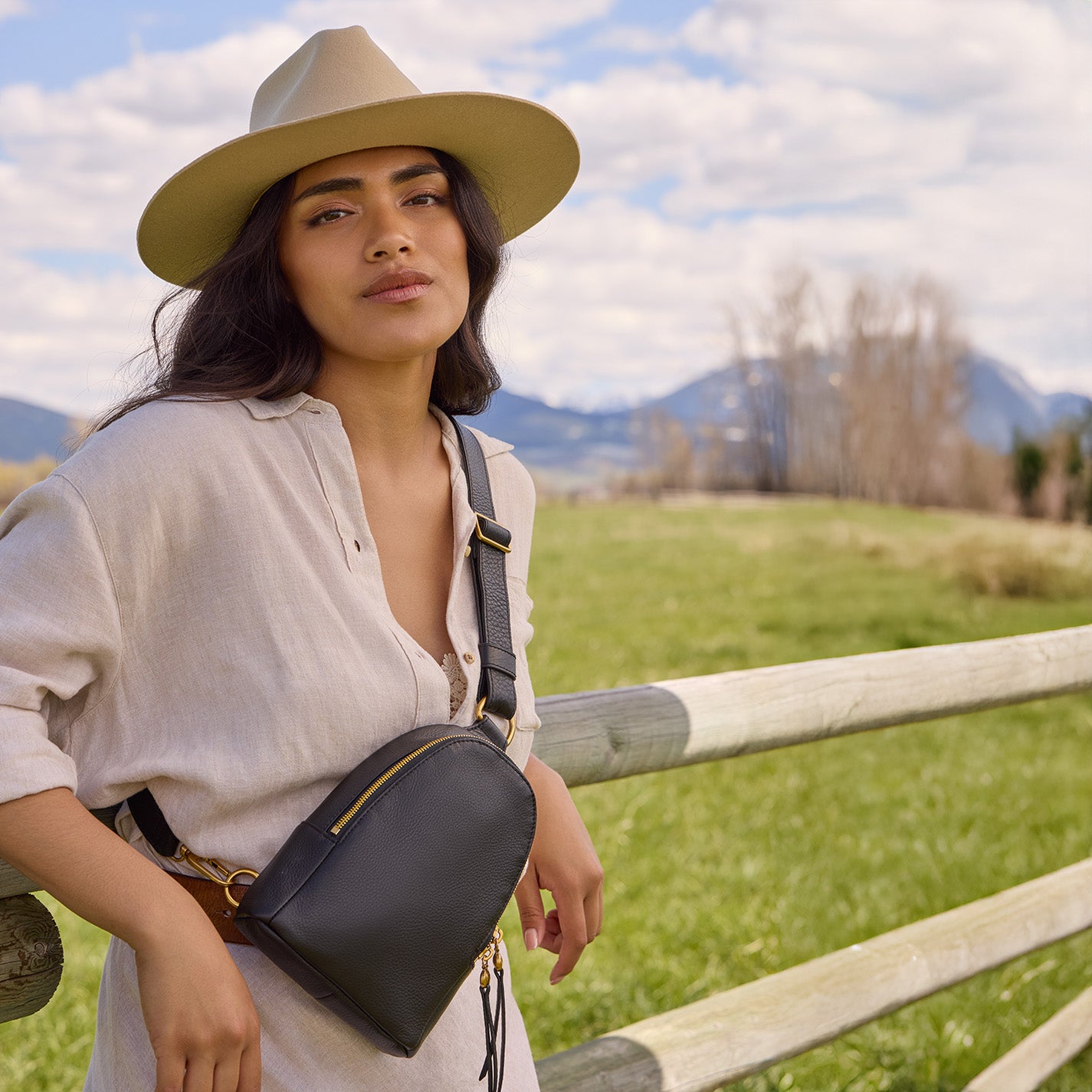 Fern Sling in Pebbled Leather - Black - Image 2