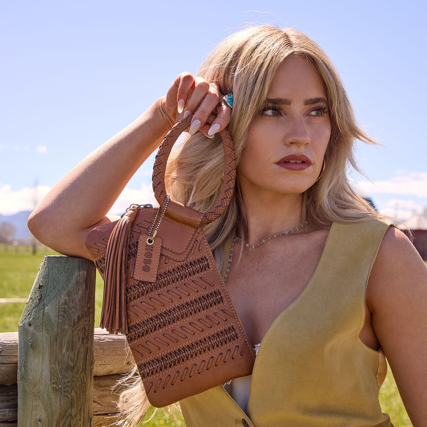 Sable Wristlet in Washed Leather - Harvest Wheat - Image 2