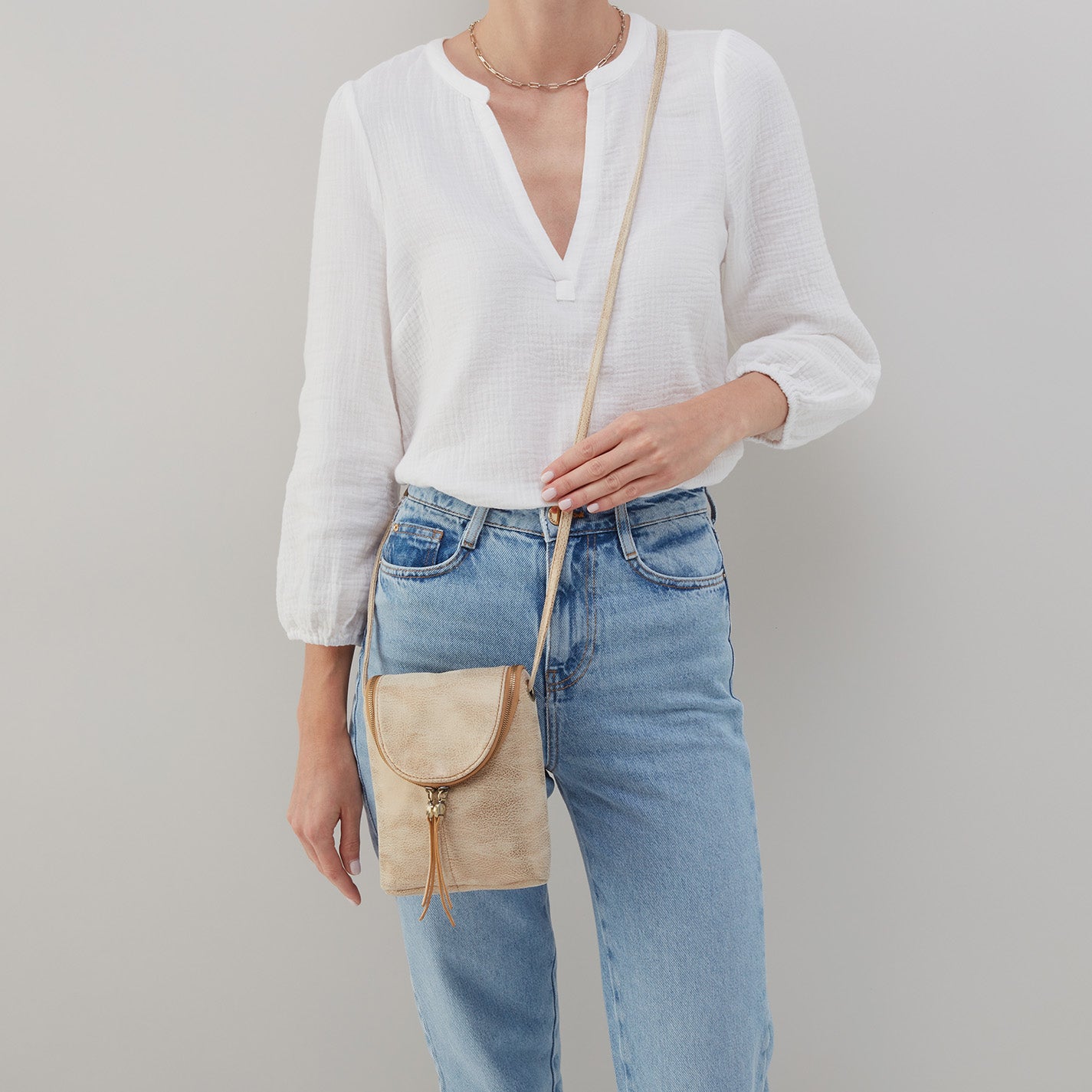 Fern Crossbody In Metallic Leather - Gold Leaf - Image 2