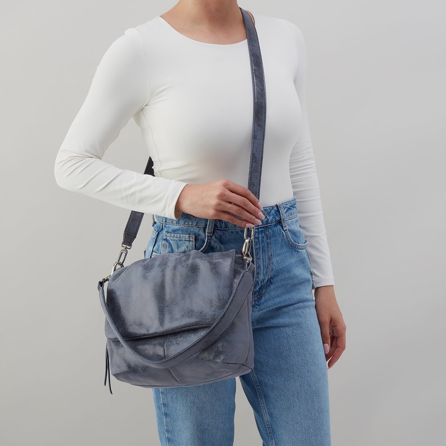 Harley Convertible Shoulder Bag in Buffed Leather - Indigo Sky - Image 2