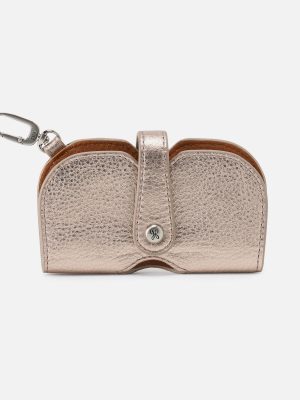 Blink Glasses Holder In Metallic Leather - Cameo Quartz