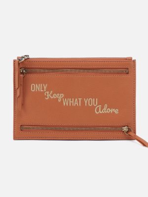 Zip Along Medium Pouch In Pebbled Leather - Butterscotch