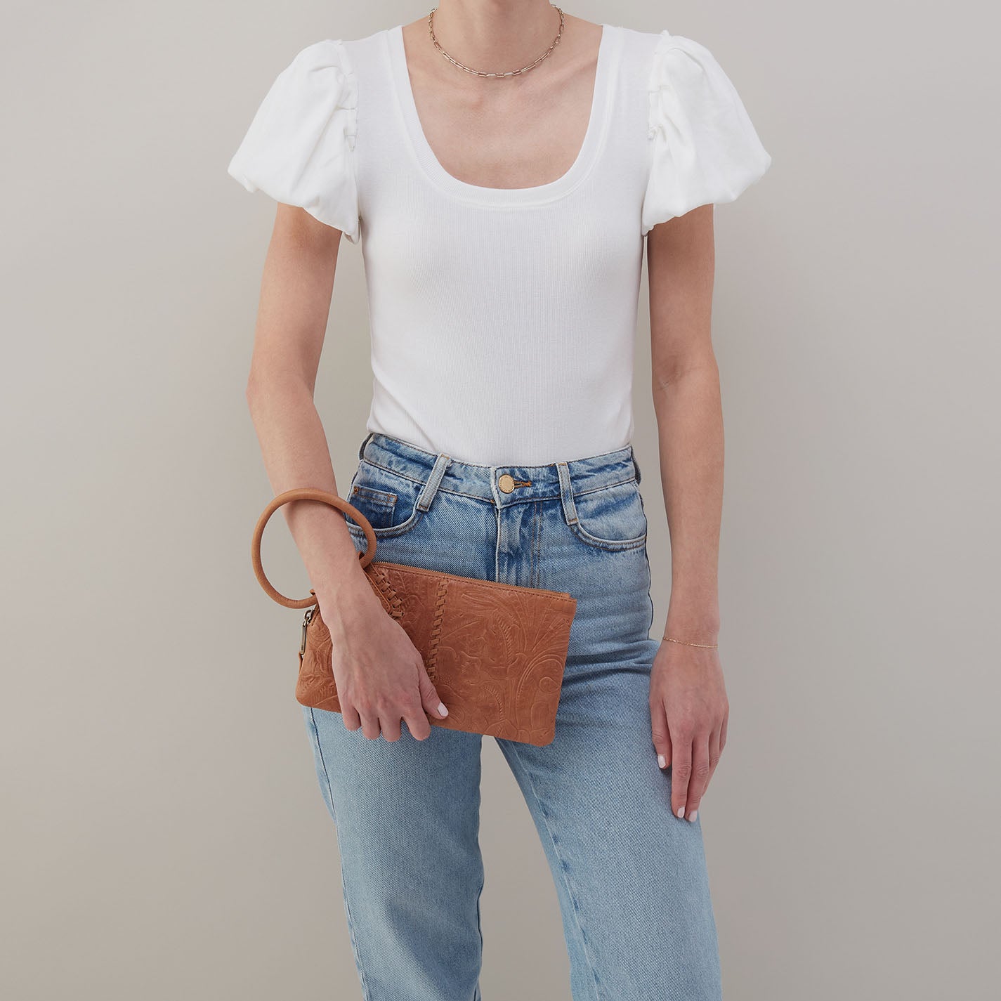 Sable Wristlet In Tooled Embossed Leather - Saddle Tooled Emboss - Image 3