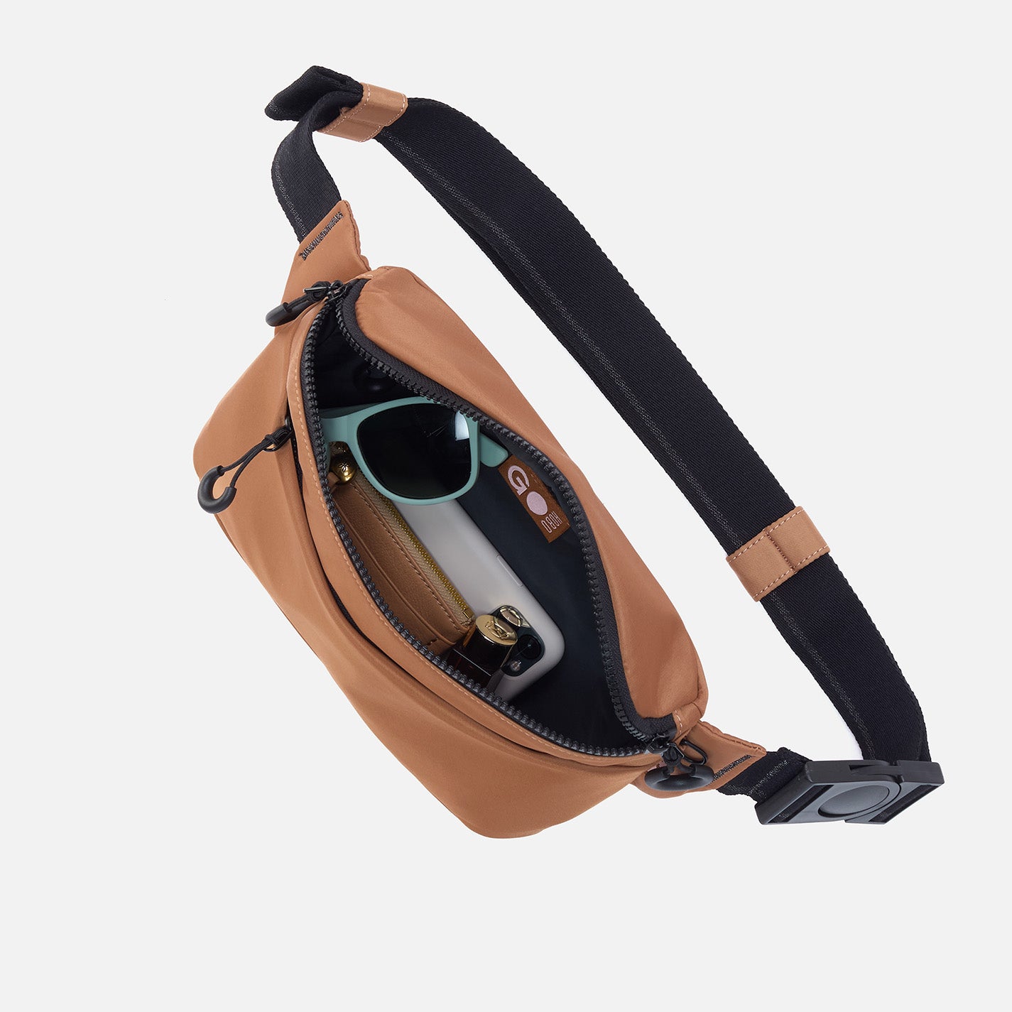 BE HOLD Belt Bag in CaRefiber recycled nylon - Dune - Image 3