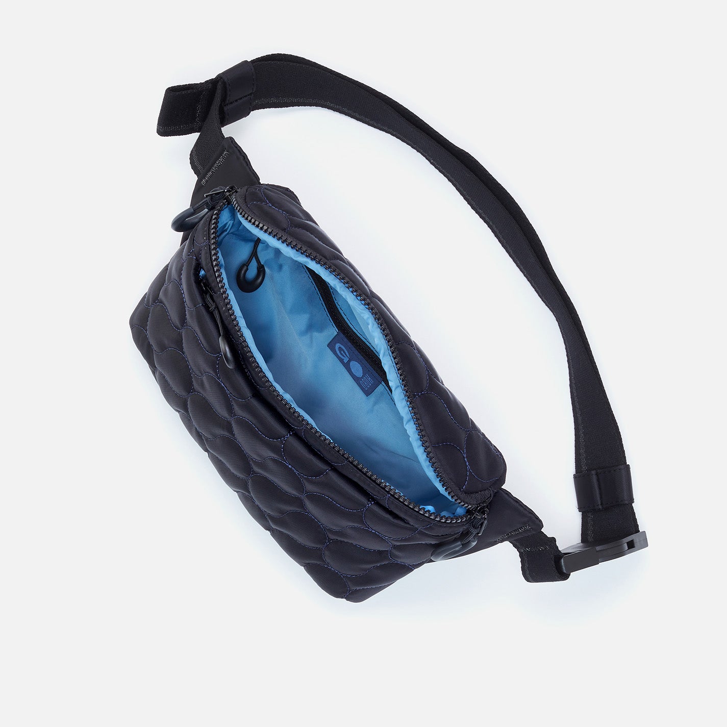 BE HOLD Quilted Belt Bag in CaRefiber recycled nylon - Jet with Ocean Quilt - Image 4