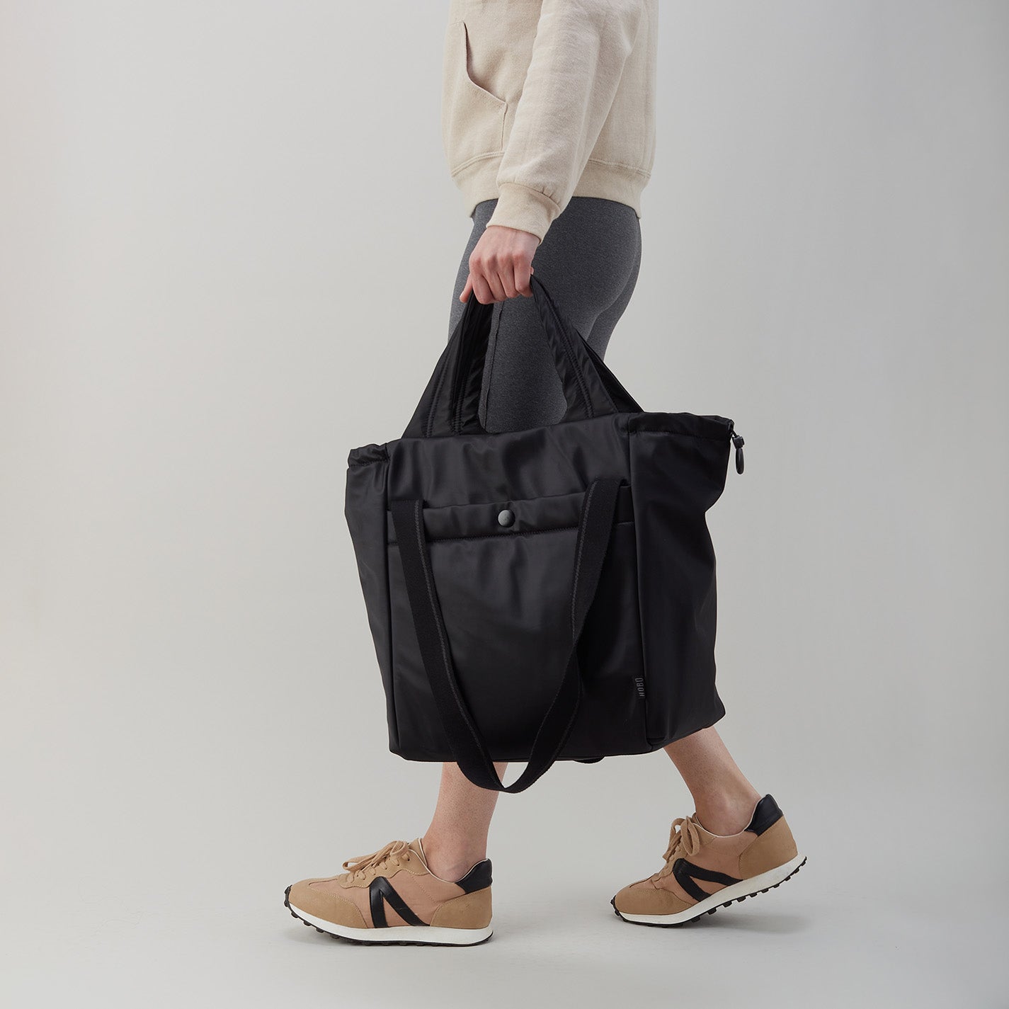 PLACES TO GO Tote in CaRefiber recycled nylon - Dune - Image 8