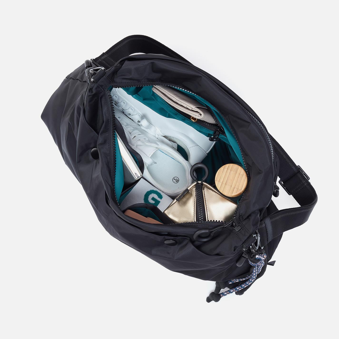 THE BIG DRAW Crossbody in CaRefiber recycled nylon - Jet - Image 2