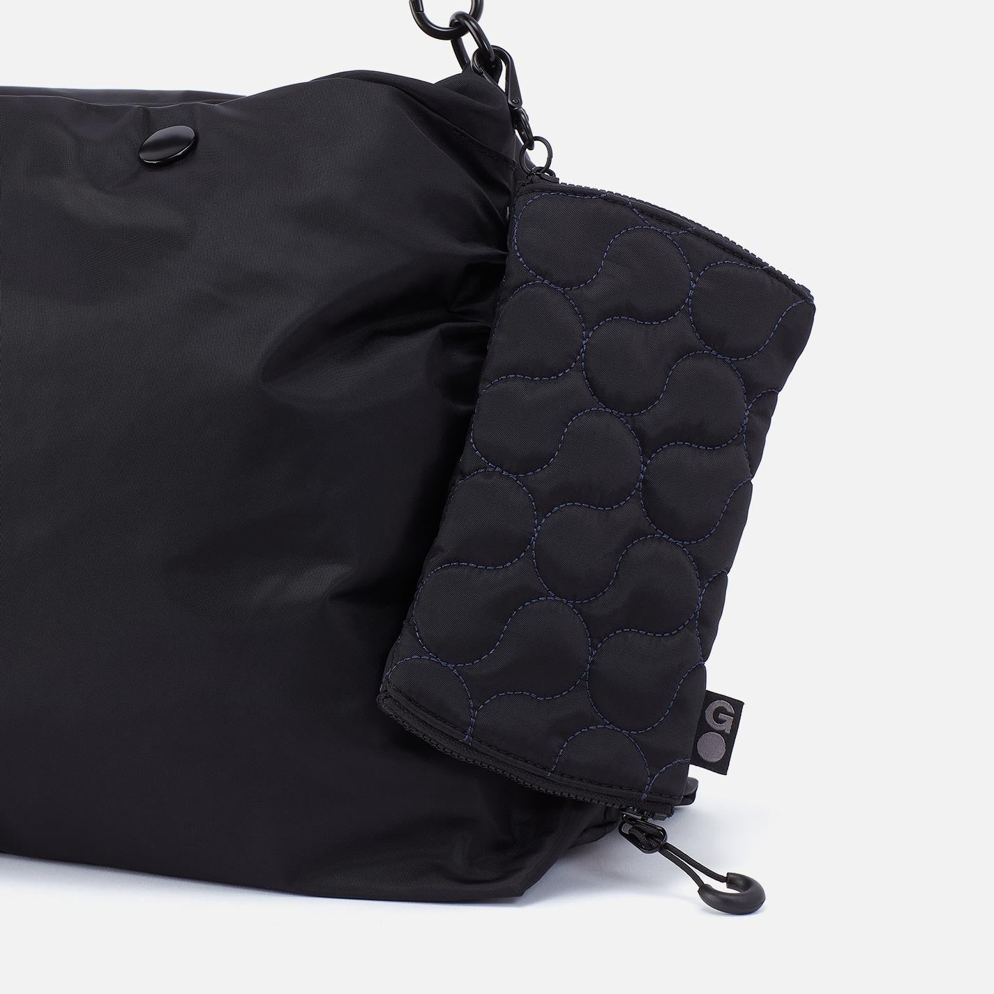 DOUBLE VISION Quilted Clip Eyewear Organizer in CaRefiber recycled nylon - Jet - Image 4