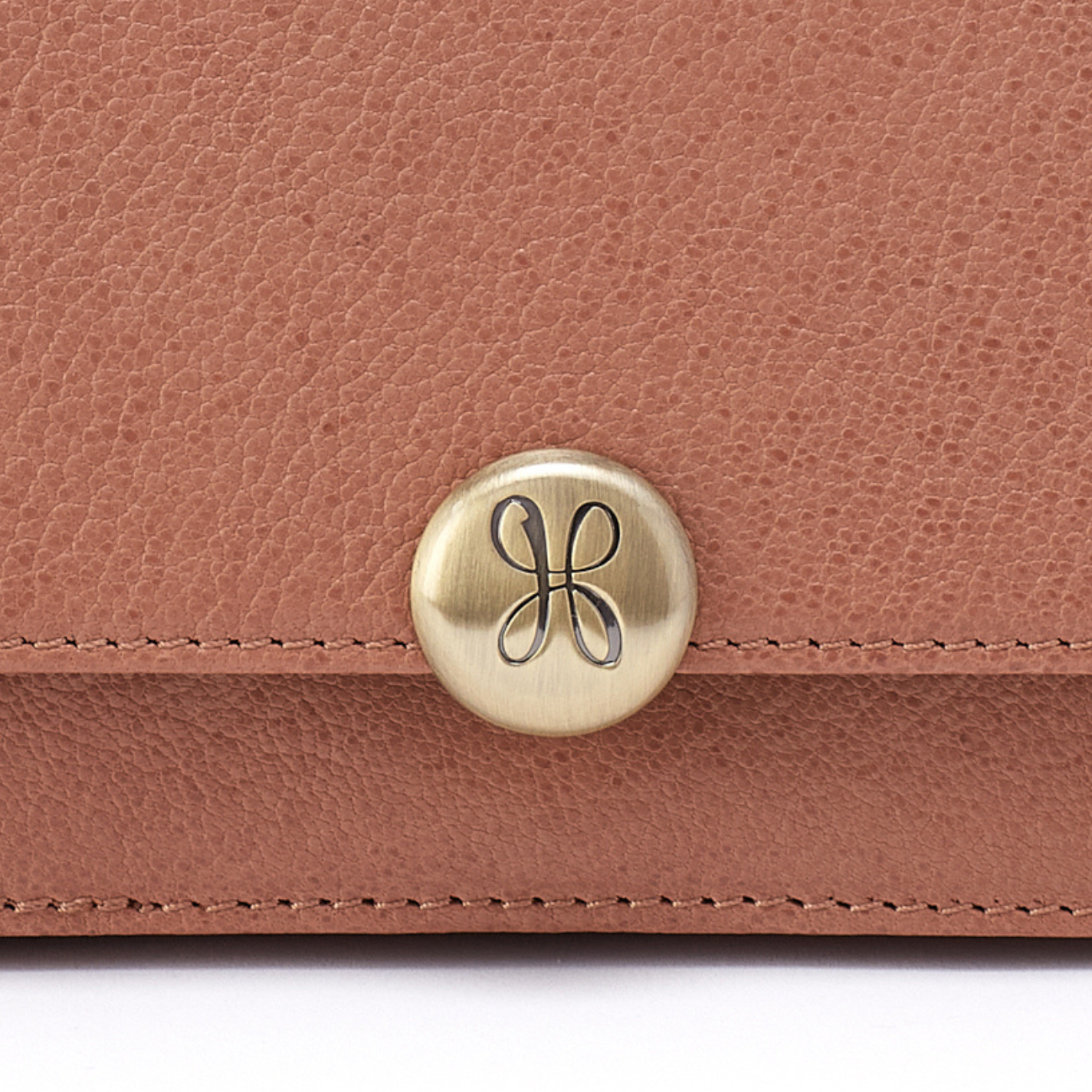 Hutton Small Wallet in Micrograin Leather - Brown Bear - Image 2