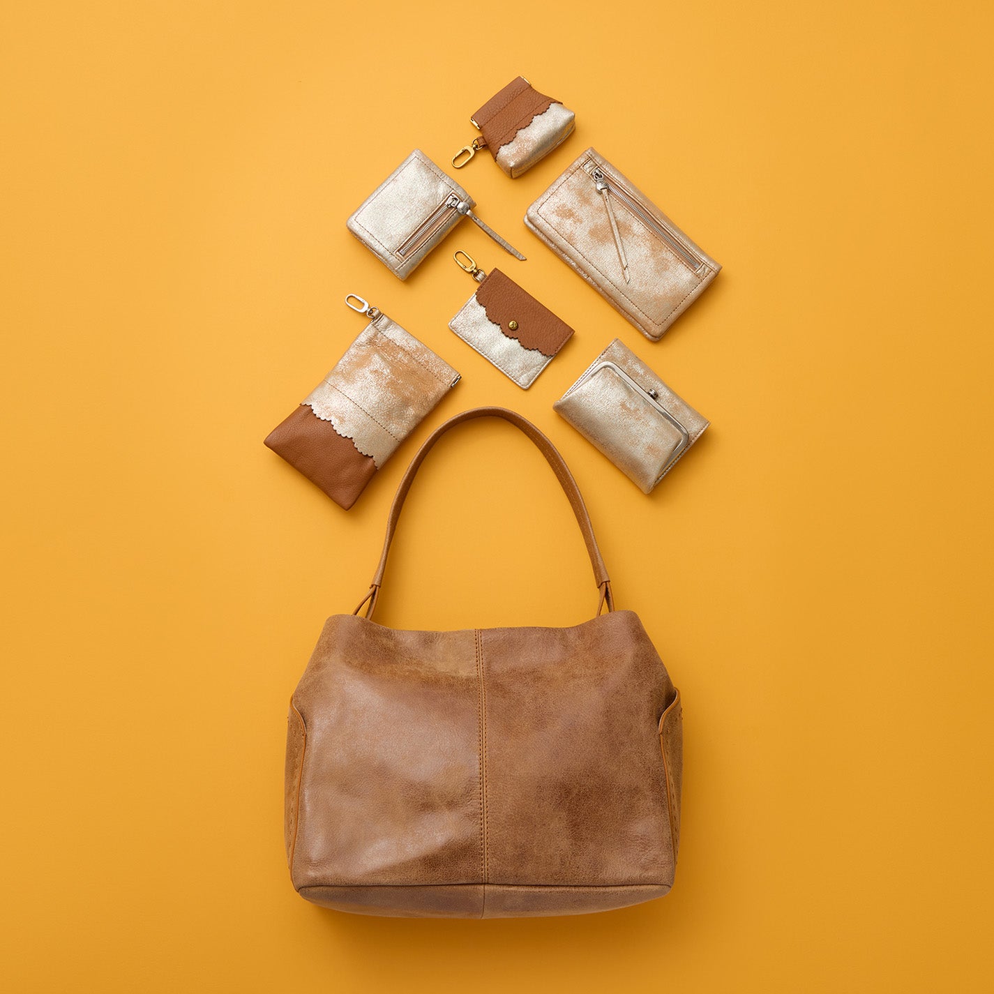 Lumen Continental Wallet In Metallic Leather - Saddle Stardust - Image 2