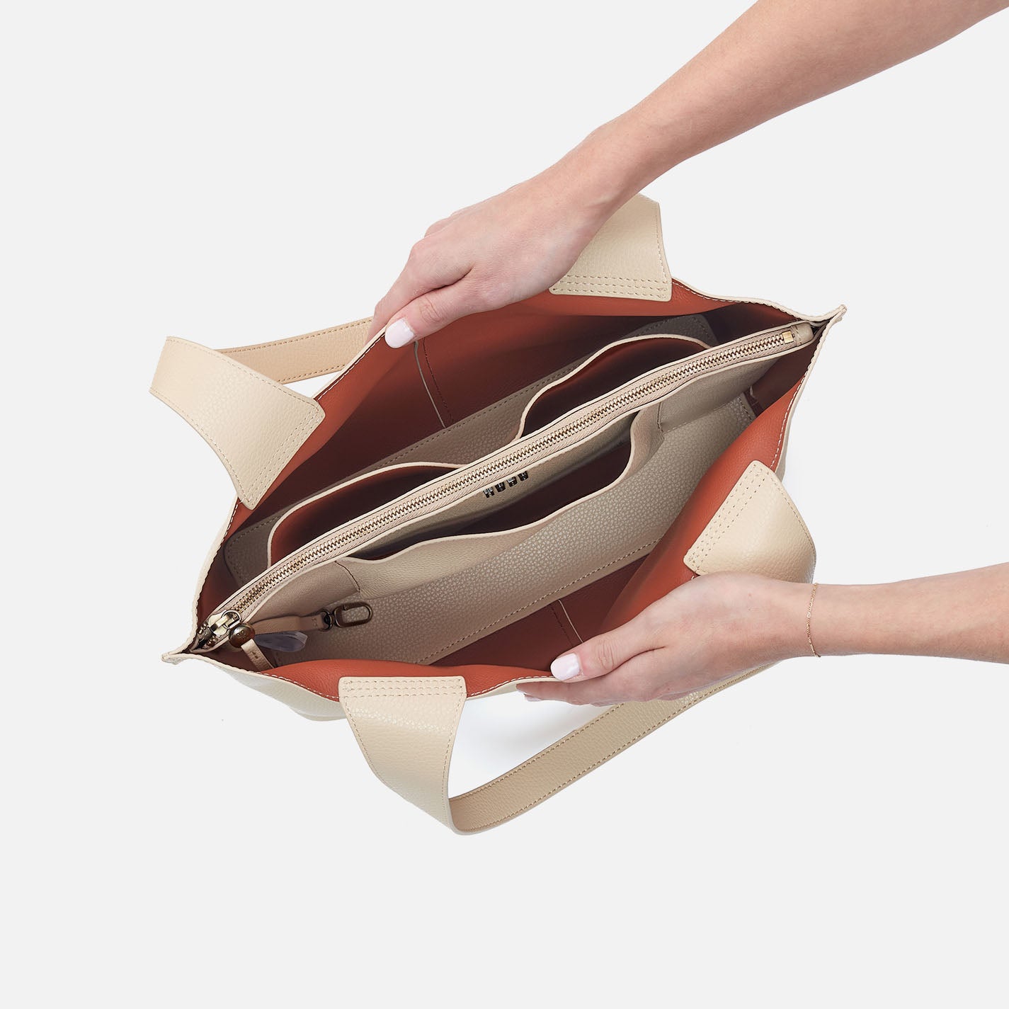 Vida Tote in Micro Pebbled Leather - Almond - Image 4