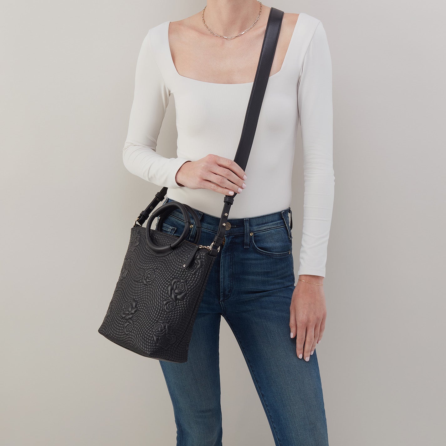 Maggie Crossbody In Smooth Leather - Black Quilted Rose - Image 3