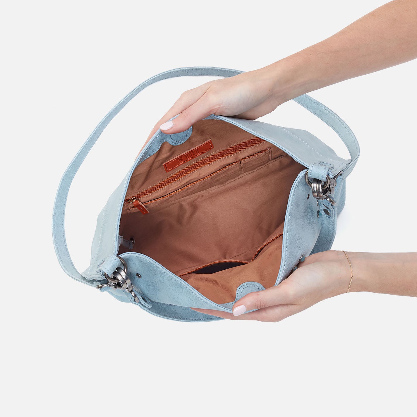 Pier Shoulder Bag In Buffed Leather - Sky - Image 4