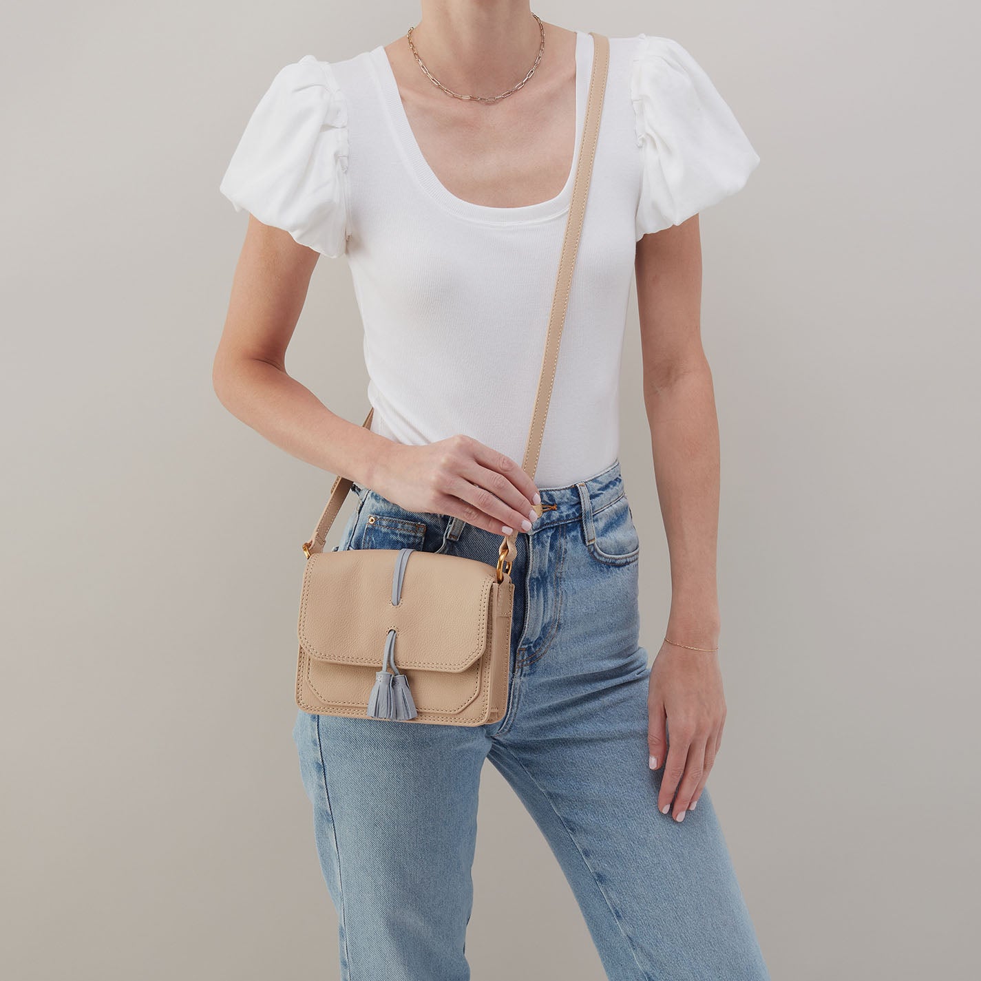 Eden Small Crossbody In Pebbled Leather - Linen - Image 2