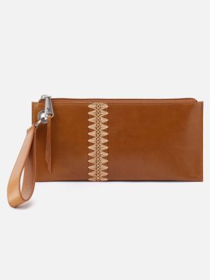 Vida Wristlet in Polished Leather - Truffle
