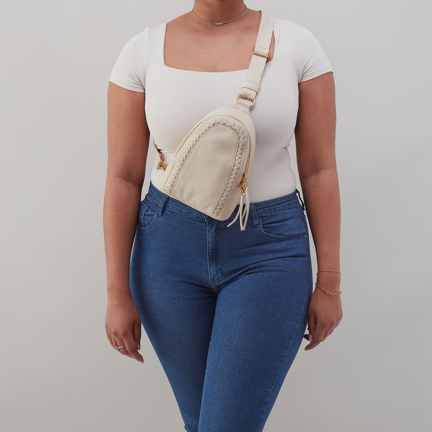 Fern Sling In Pebbled Leather - Birch - Image 3