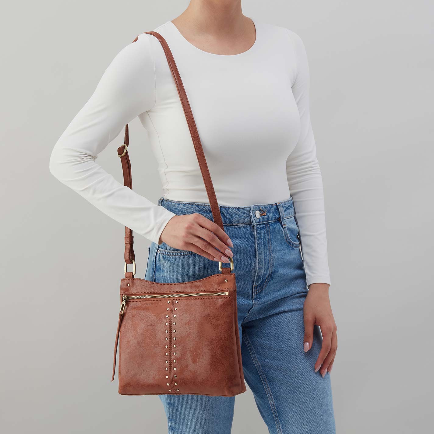 Cambel Crossbody in Buffed Leather - Burnished Saddle - Image 2