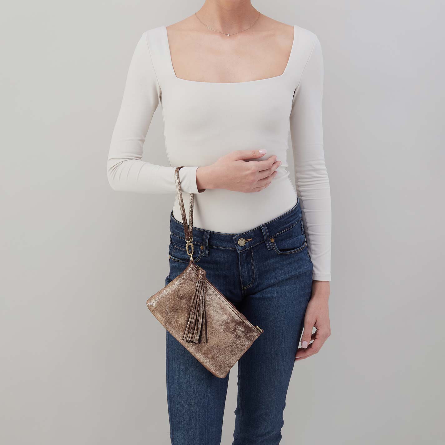Darcy Crossbody in Metallic Leather - Cocoa Platinum - Image 5