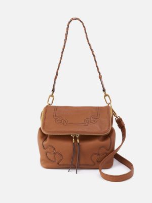 Fernwell Medium Crossbody in Pebbled Leather - Warm Honey