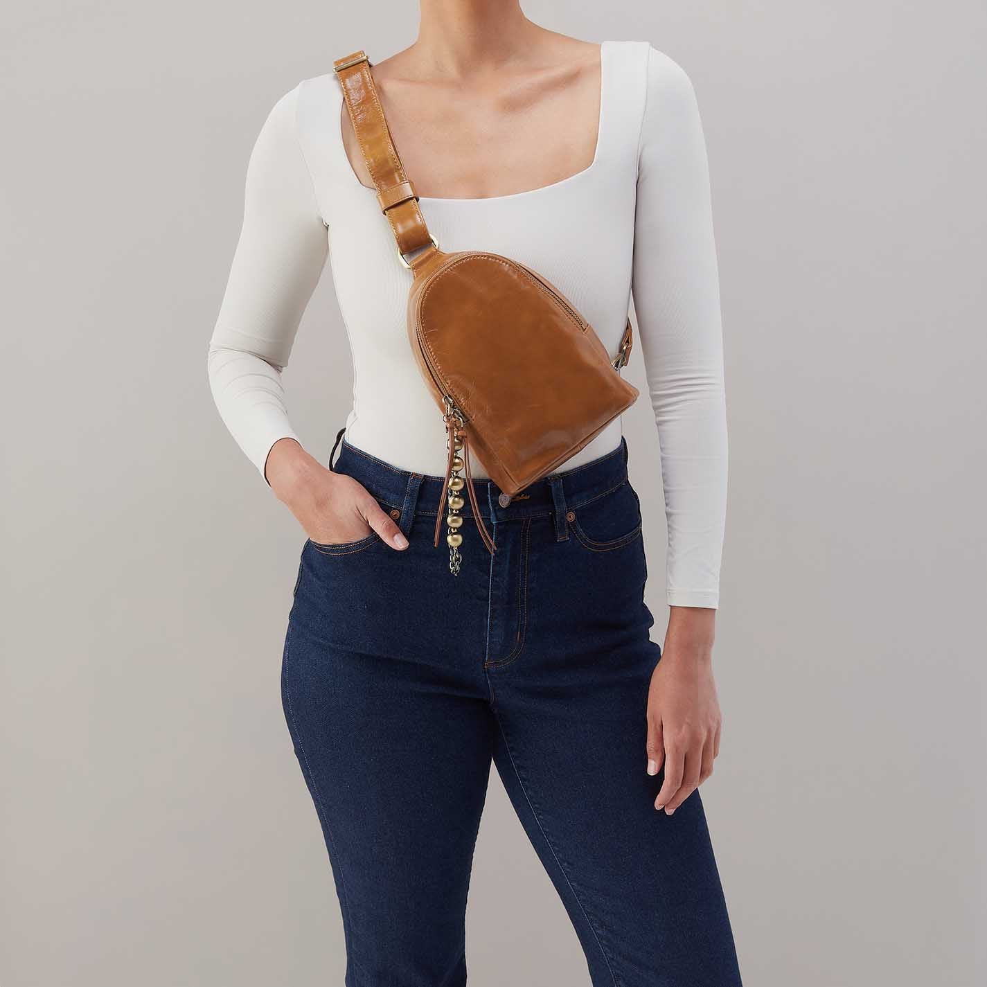 Fern Sling in Polished Leather - Truffle - Image 3