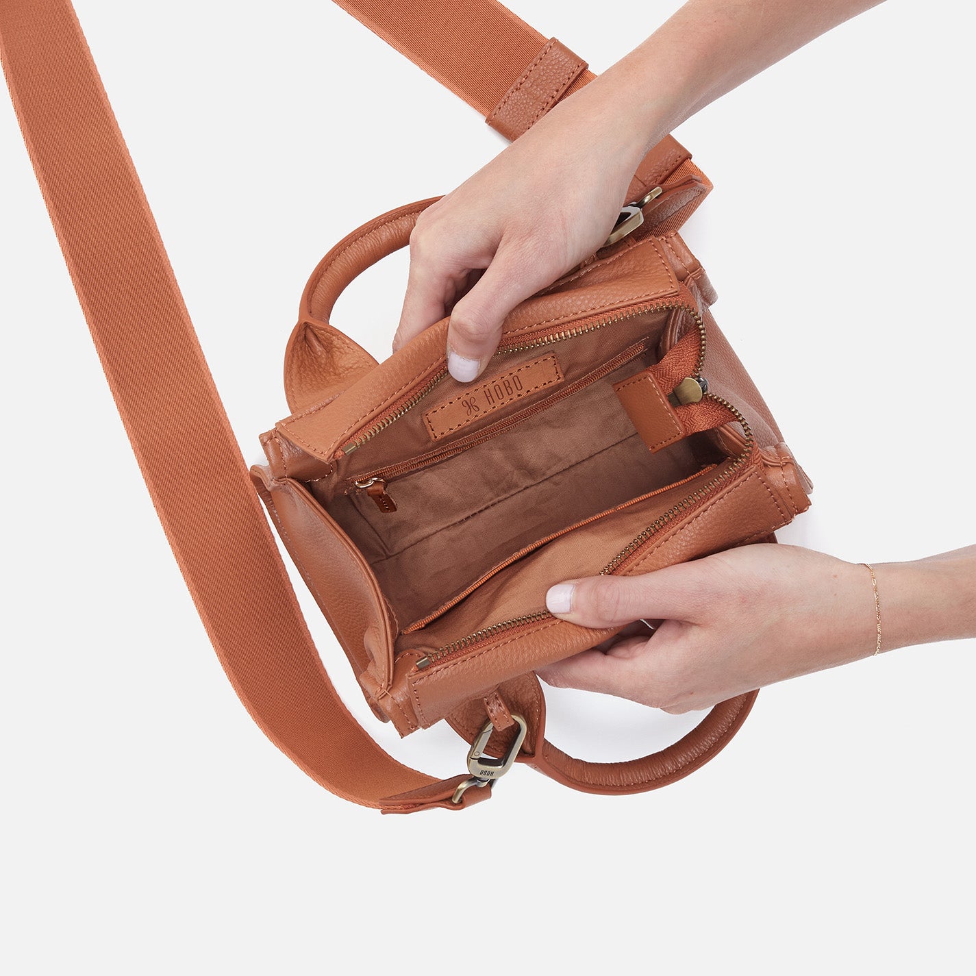 Cass Small Tote In Pebbled Leather - Butterscotch - Image 3