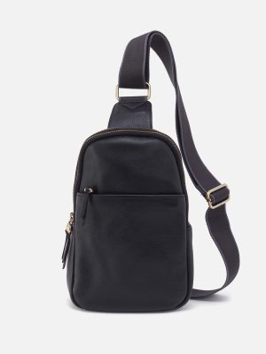 Cass Sling In Pebbled Leather - Black