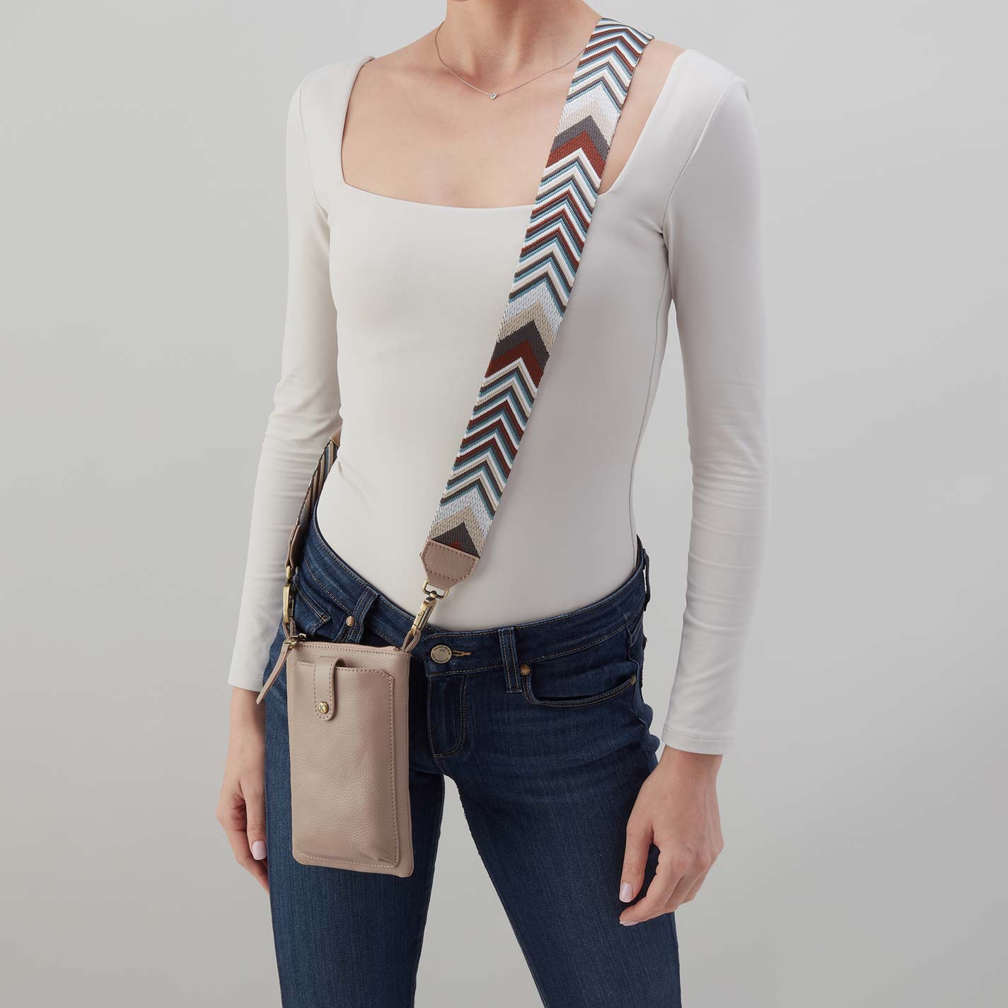 Cass Phone Crossbody in Pebbled Leather - Warm Adobe - Image 2