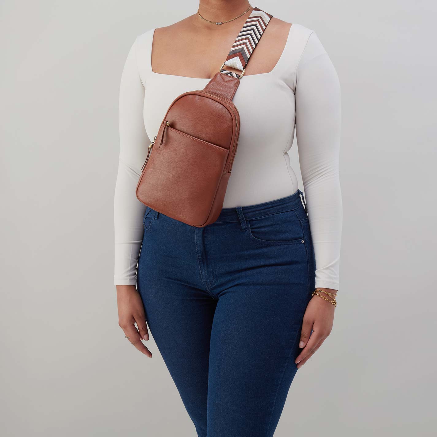 Cass Sling in Pebbled Leather - Bridle Brown - Image 2