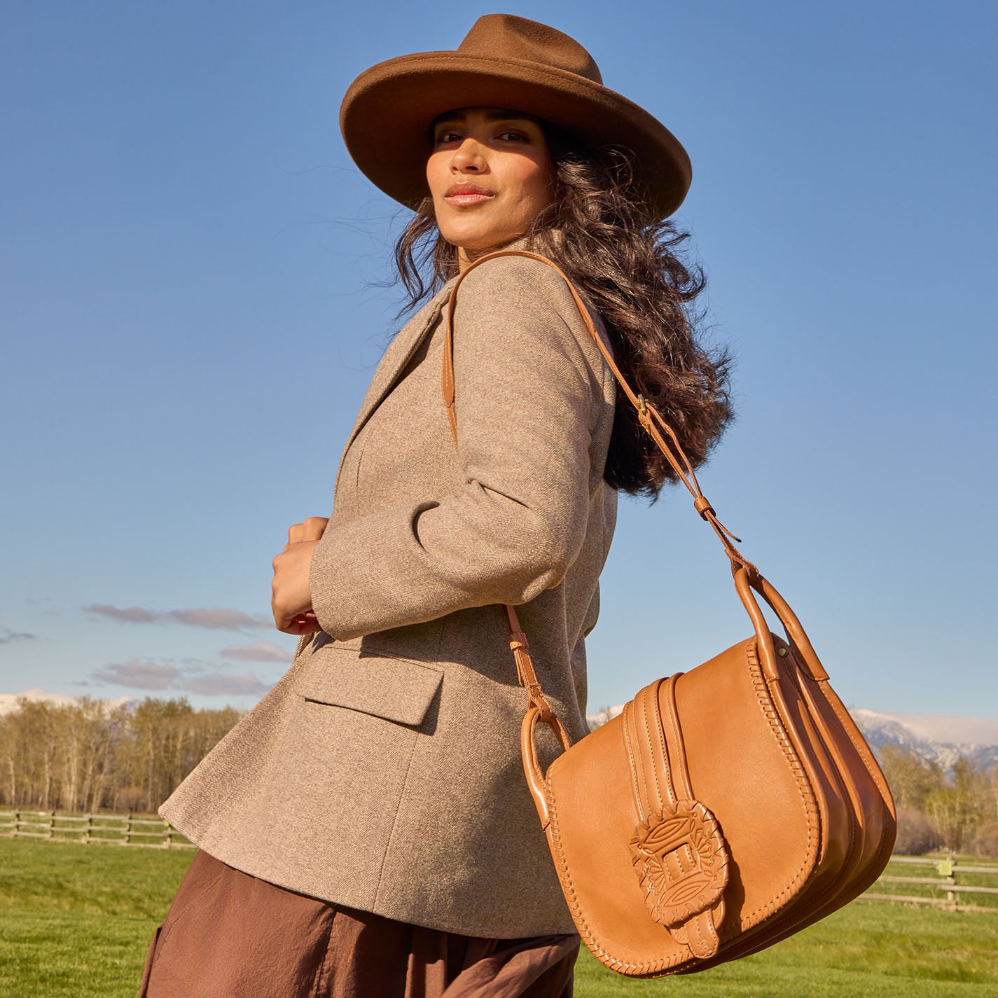 Kiva Large Crossbody in Washed Leather - Harvest Wheat - Image 2