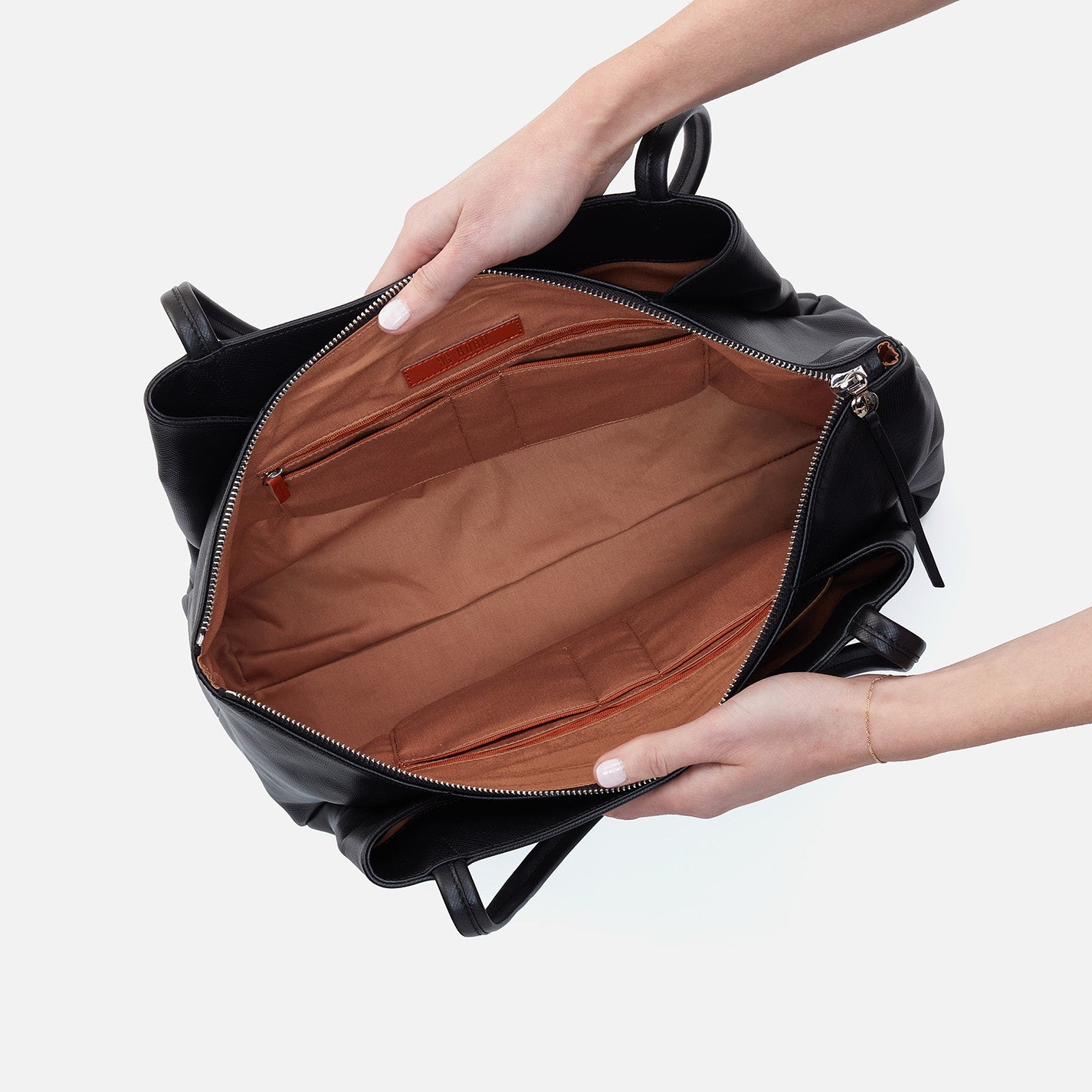 Essential Large Tote In Soft Saffiano Leather - Black - Image 4