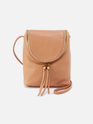 Fern Crossbody In Pebbled Leather - Sandstorm