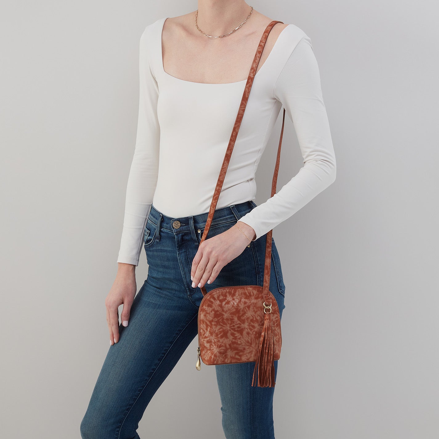Nash Crossbody In Nubuck - Tumbleweed - Image 2