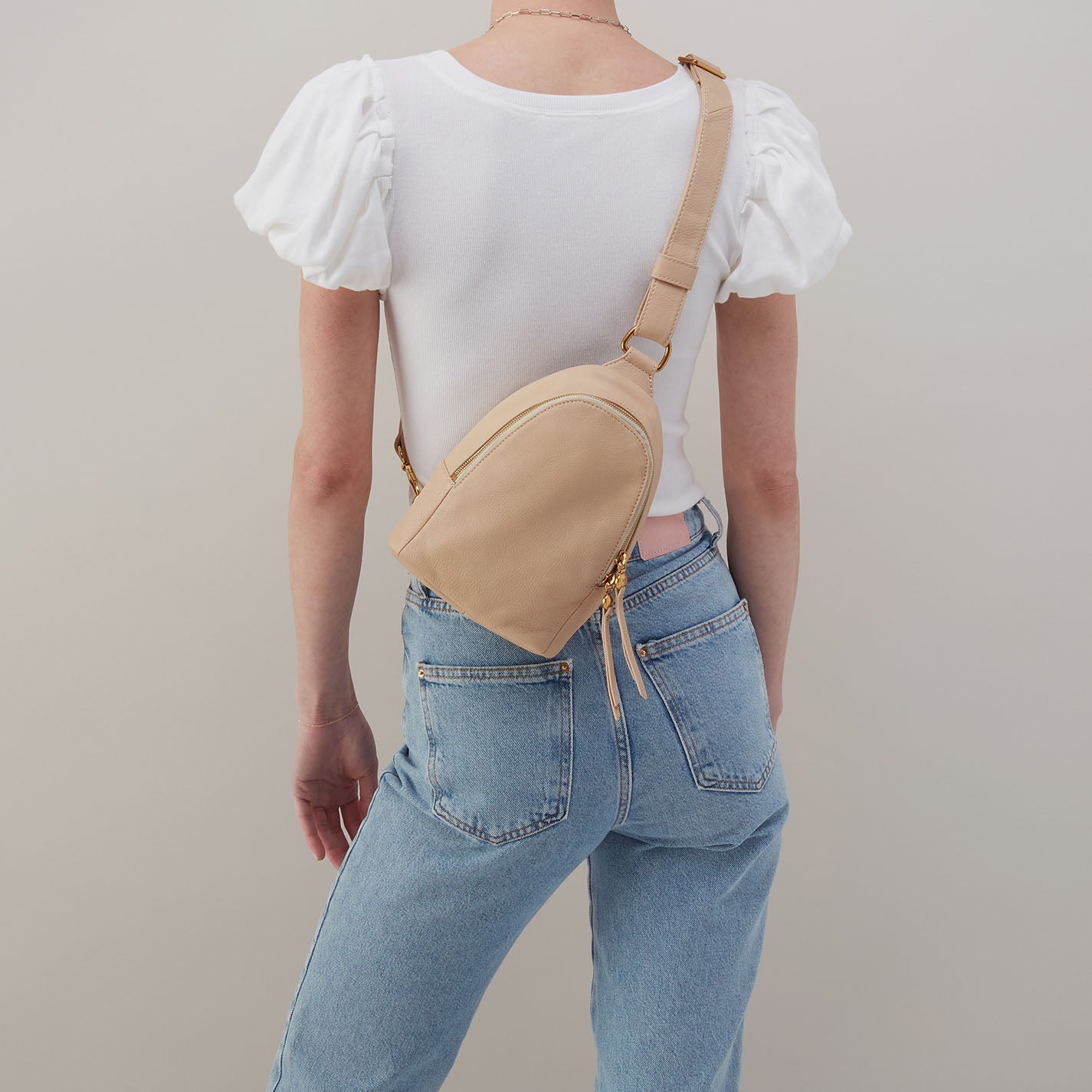 Fern Sling In Pebbled Leather - Linen - Image 5