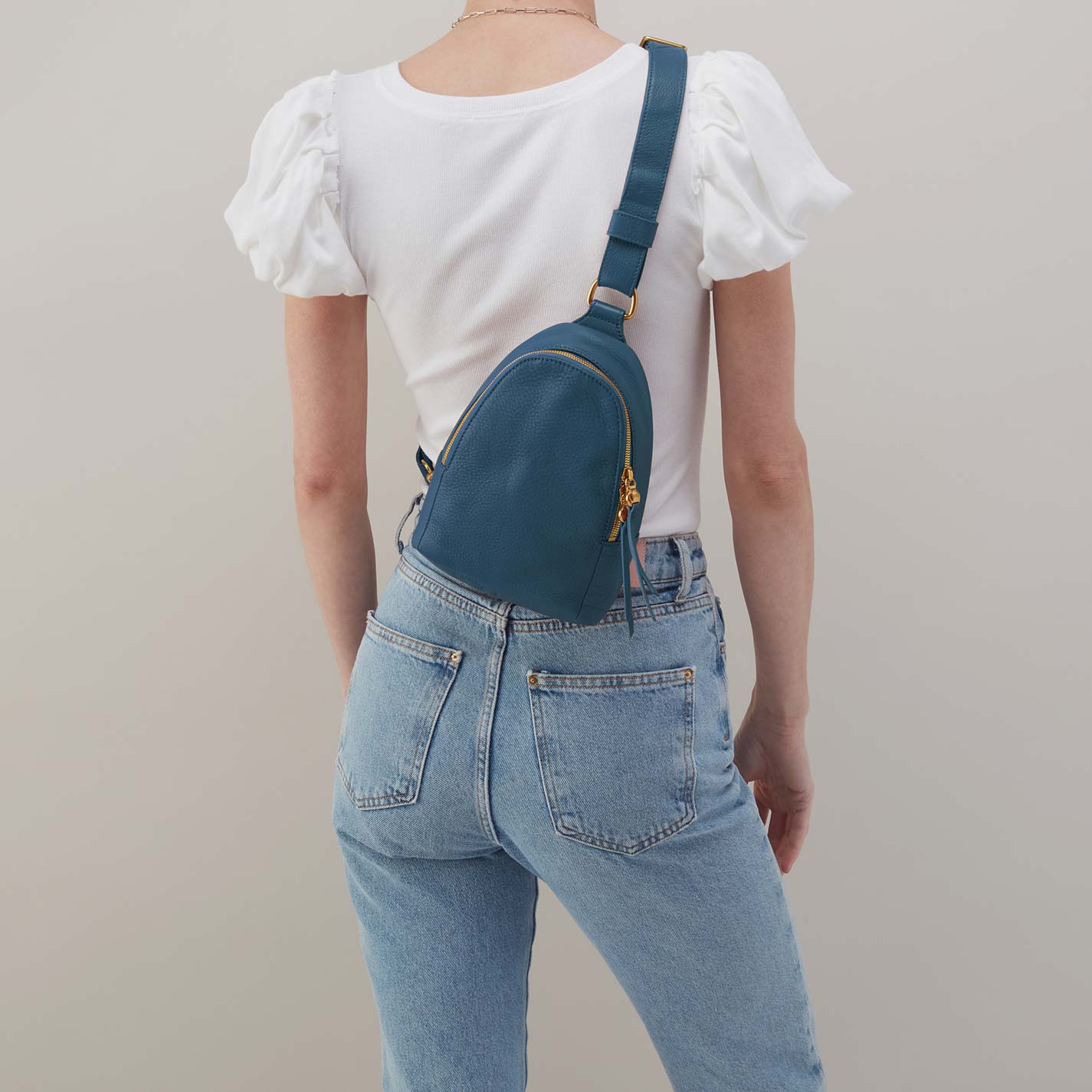 Fern Sling in Pebbled Leather - Peacock Feather - Image 5