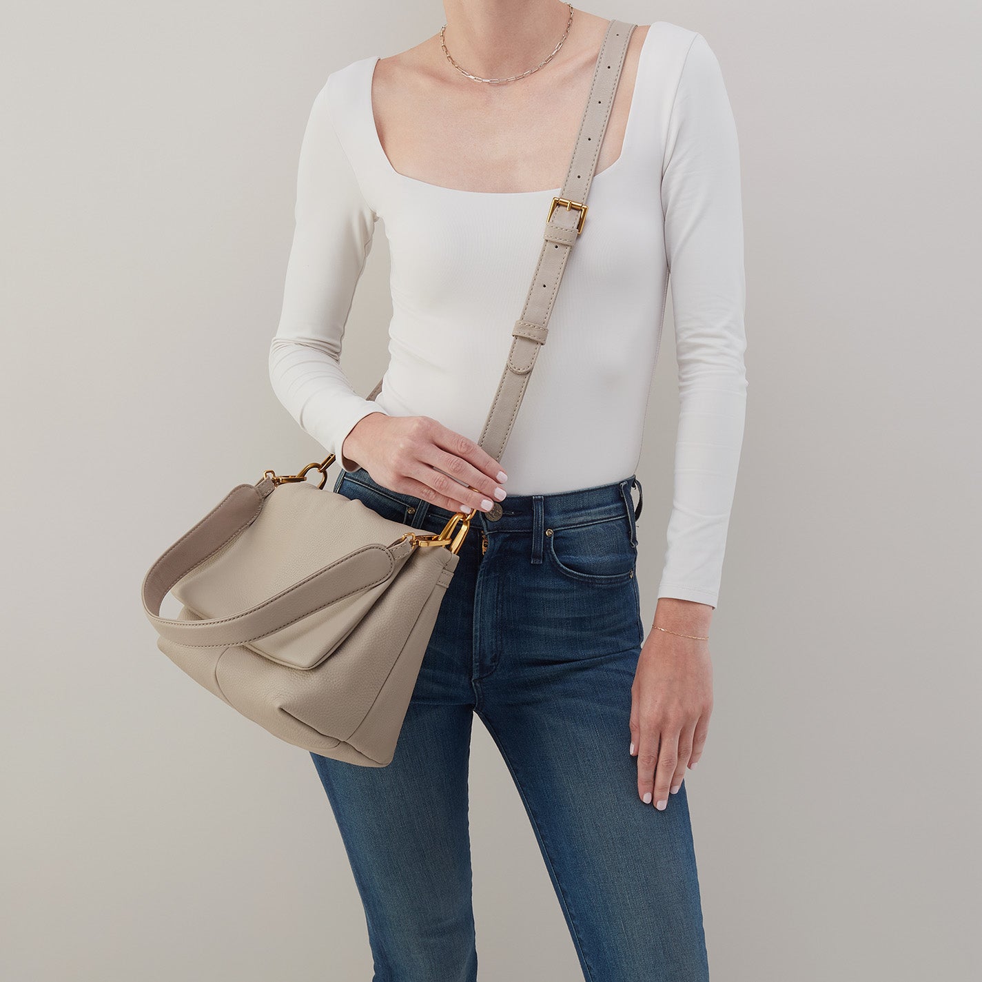 Harley Convertible Shoulder Bag In Pebbled Leather - Taupe - Image 3