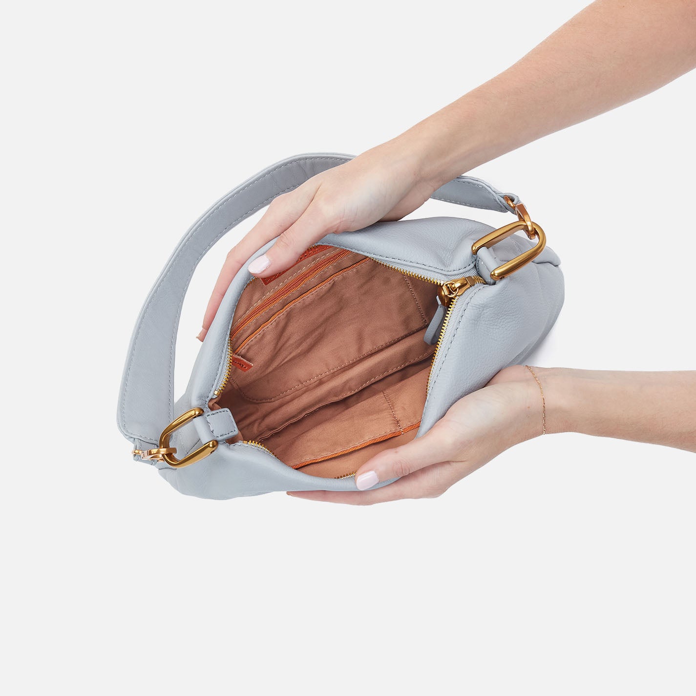 Advance Shoulder Bag In Pebbled Leather - Blue Pearl - Image 4