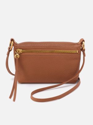 Run About Crossbody In Pebbled Leather - Warm Honey