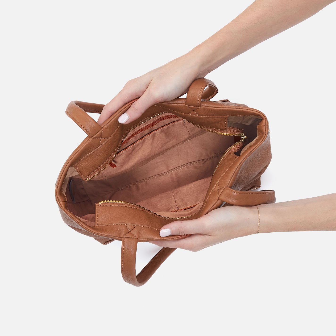 Austin Tote in Pebbled Leather - Warm Honey - Image 4