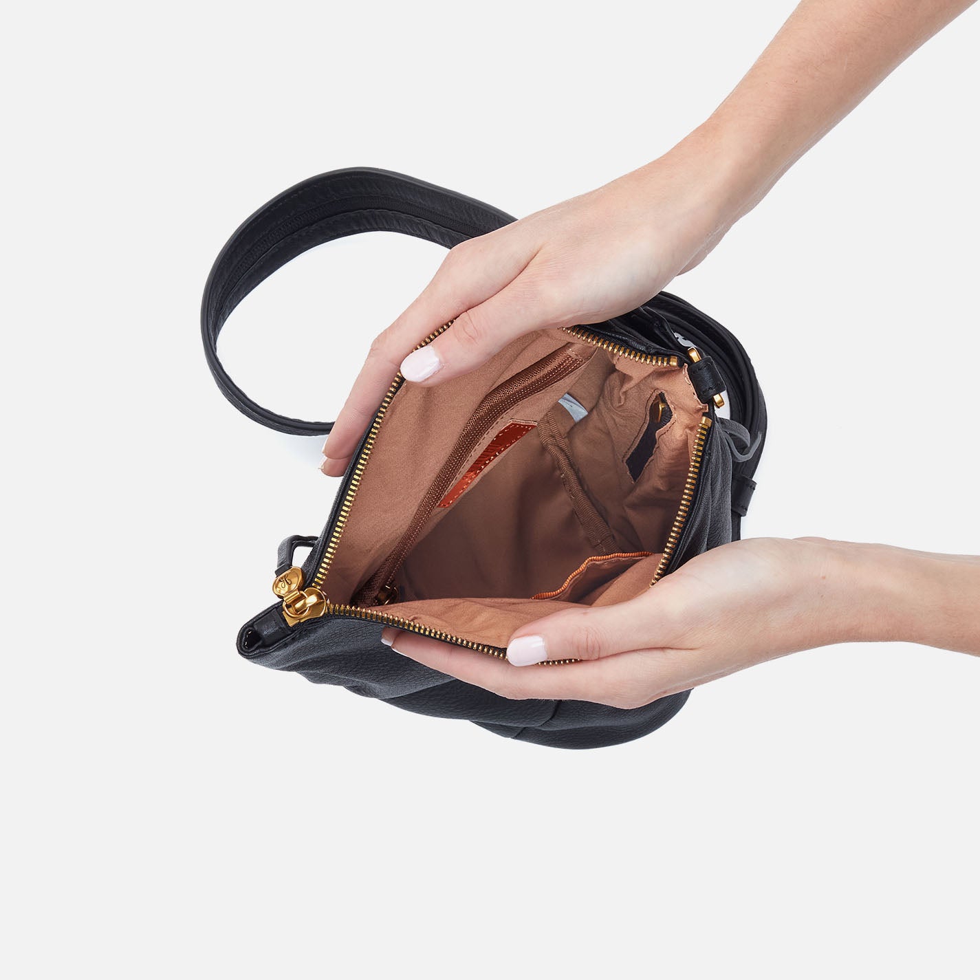 Sway Small Sling In Pebbled Leather - Black - Image 3