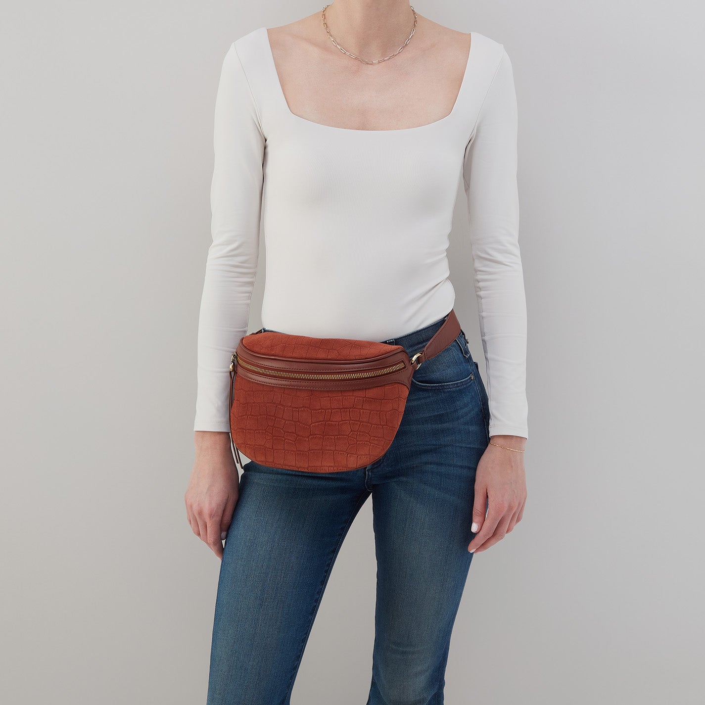 Juno Belt Bag In Suede - Sequoia Croc Emboss - Image 4