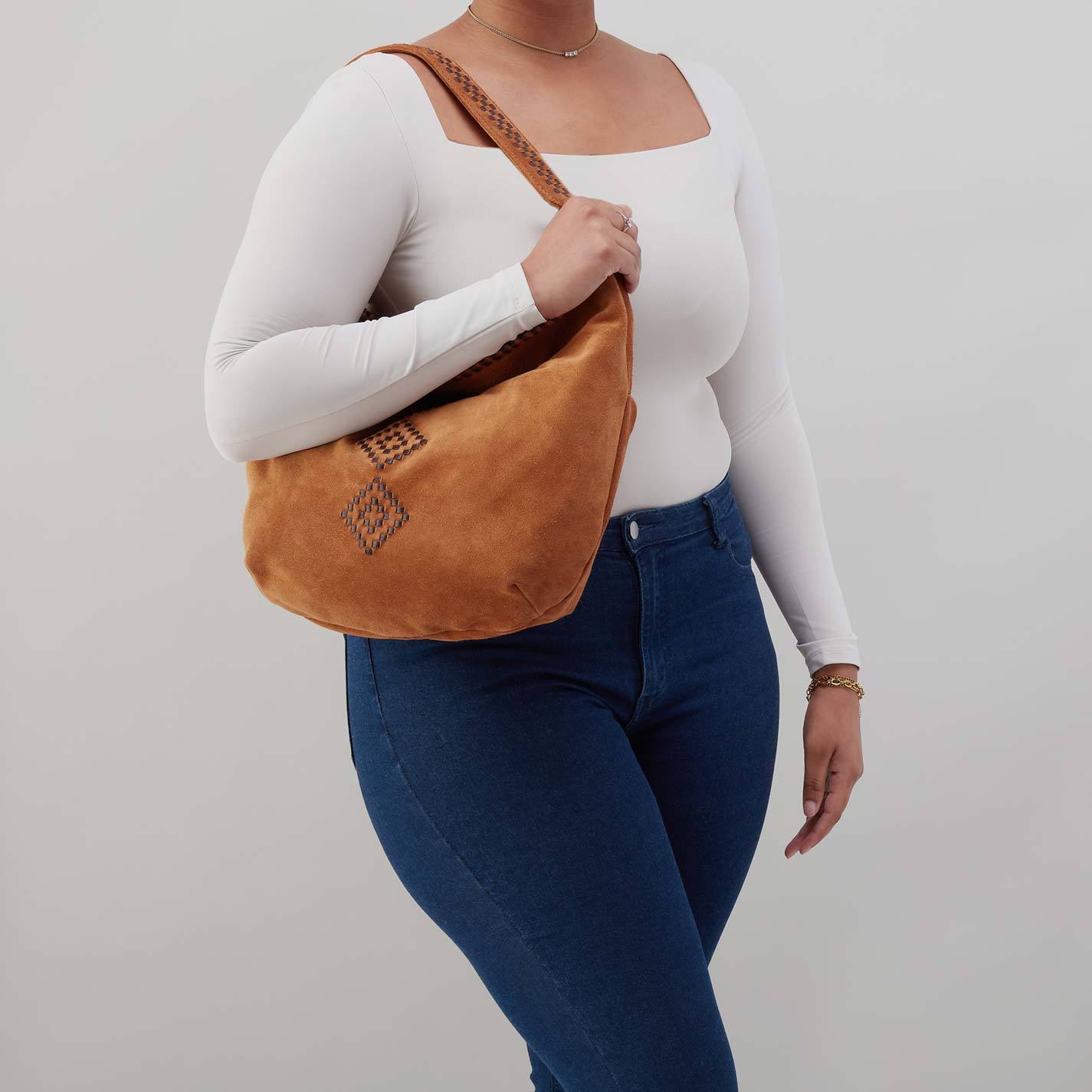 Harley Hobo in Suede Leather - Oak Barrel - Image 3