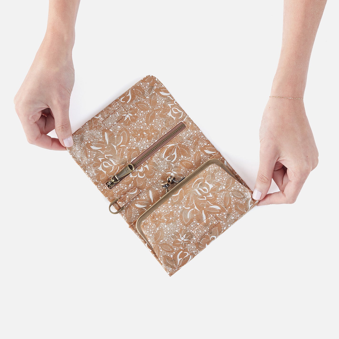 Ross Bead Wristlet In Printed Leather - Gilded Petals - Image 4