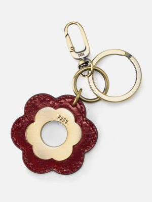 Daisy Keychain In Polished Leather - Saddleberry