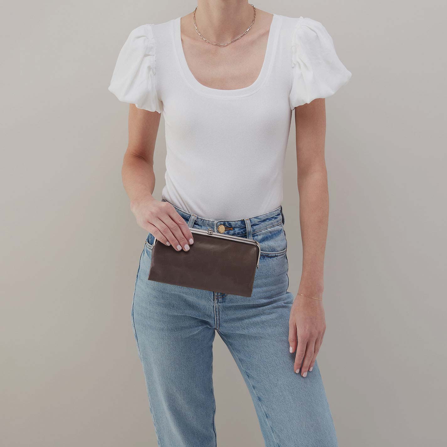 Lauren Clutch-Wallet in Polished Leather - Hearthstone - Image 2