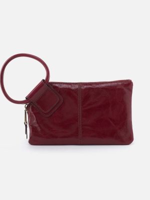 Sable Wristlet in Polished Leather - Saddleberry