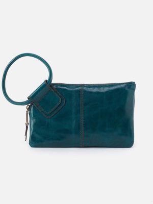 Sable Wristlet in Polished Leather - Wild Bluegrass