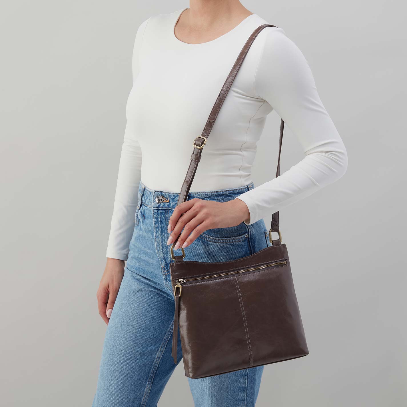Cambel Crossbody in Polished Leather - Hearthstone - Image 2