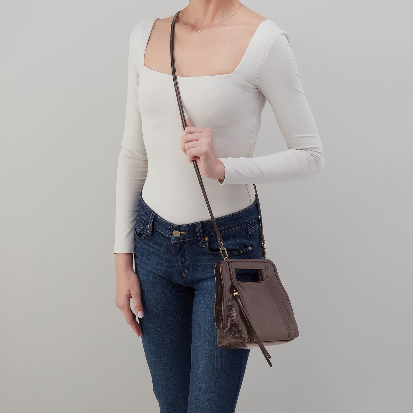 Ace Crossbody in Polished Leather - Hearthstone - Image 3